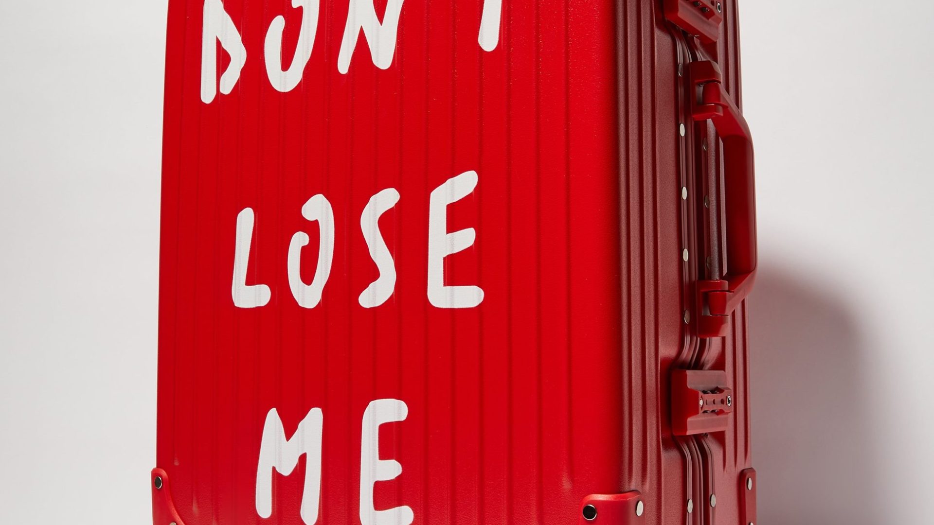 8991016102001-MC_ACCESSORIES-GHOST_FRONT-13354996-min