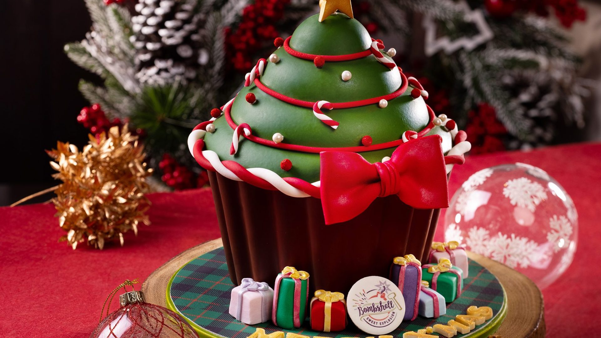 Free Gift for first 200 Orders - 5inch Festive Bombshell