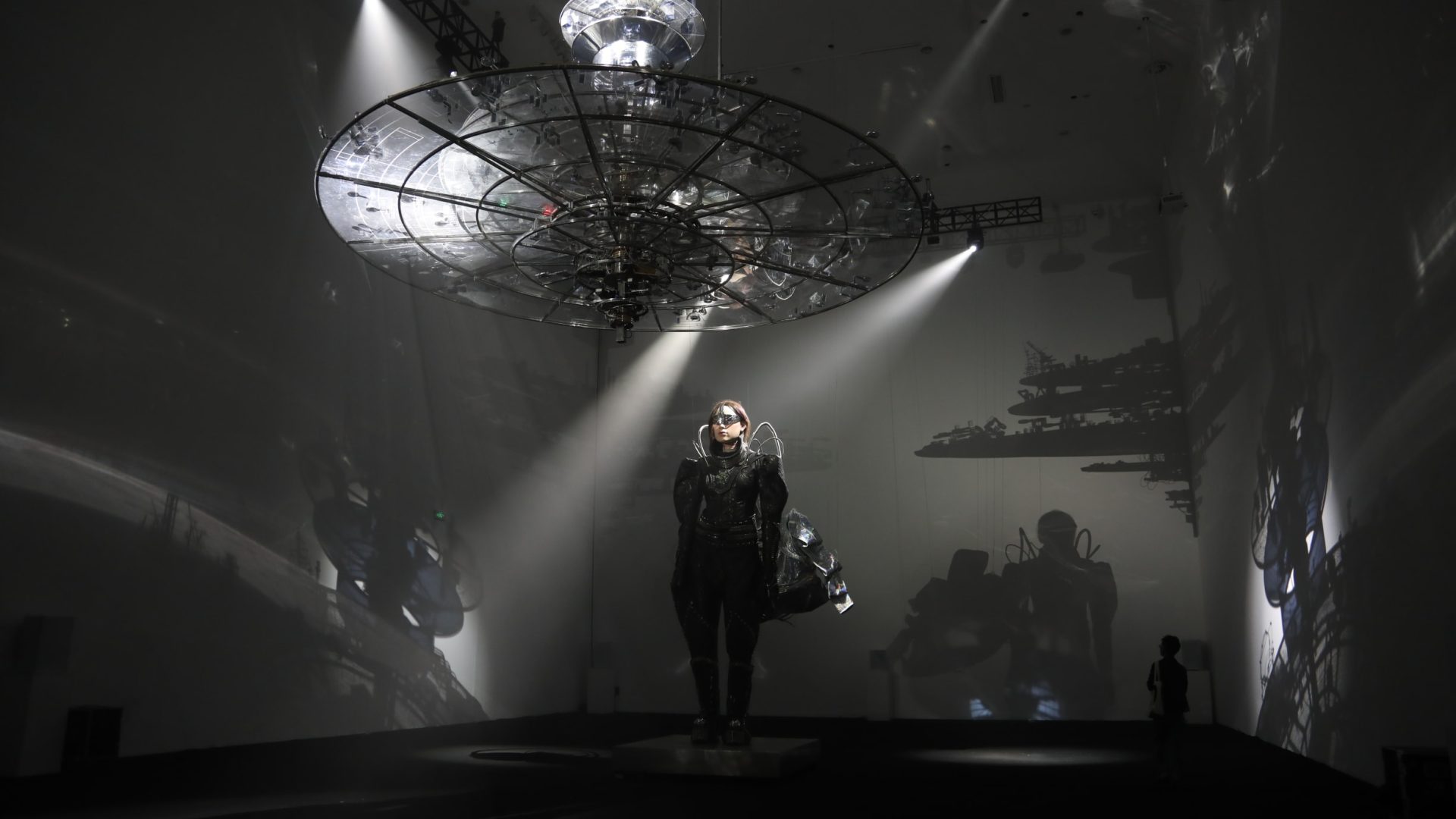 Tim_Yip__Lili__Large_scale_installation__450_cm_H._Courtesy_of_th-1 (1)