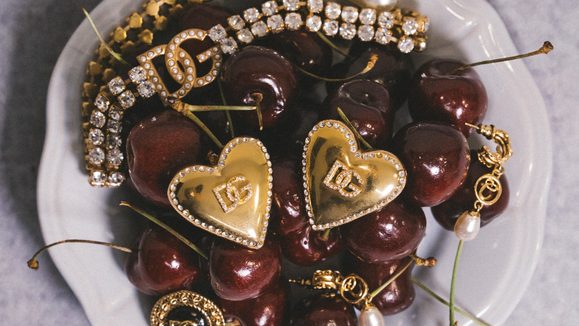 legend watermark - jewellery shoot6