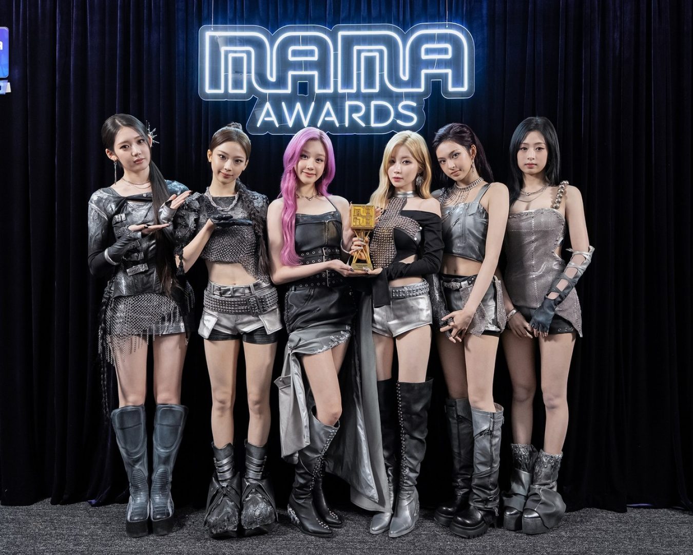 mnet_mama_1764550874_3777648895184102879_2206967535