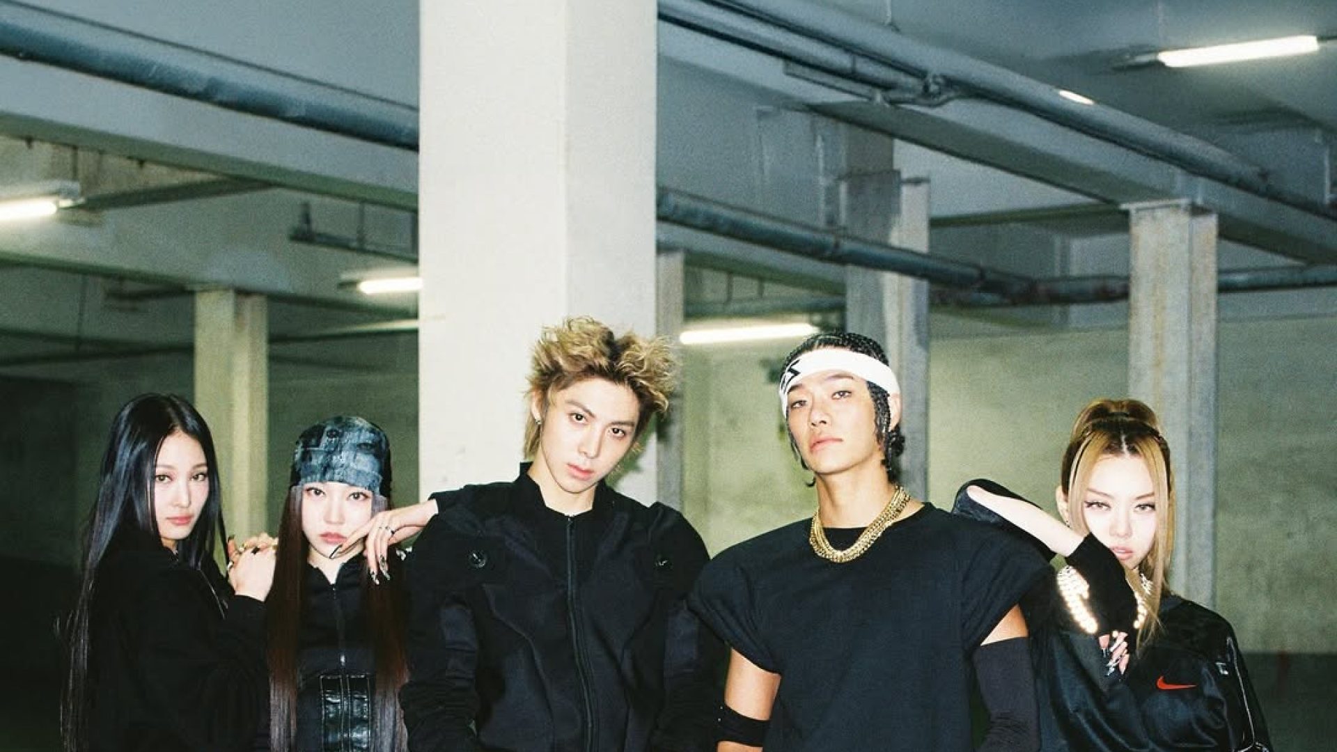 ‘WICKED’ PERFORMANCE VIDEO (VER. A - MOVIE SET)BEHIND PHOTO #ALLDAYPROJECT #ADP #올데이프로젝트#FAMOUS