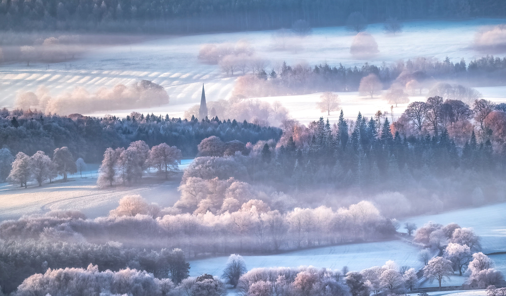 Main Title Runner up, Andy Gray of Matlock, UK, whose photo ‘Hoarfrost Heaven’ depicts a spectacular display of hoar frost over the Derwent Valley, UK. Judges loved the colours and light in Andy’s photo, as well as the sense of layers provided by the rolling hills, the different types of trees and the thin layers of mist. As one judge put it: “The more you stare at it, the more you see.”